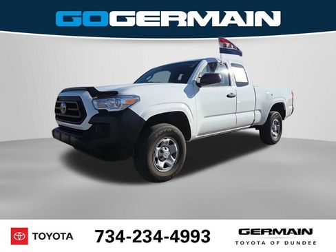 Used 2023 Toyota Tacoma SR image 1