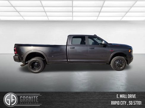 Used 2022 RAM 3500 Limited AWD/4WD image 6