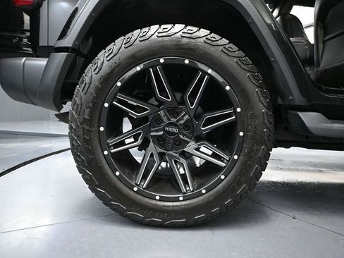 Used 2020 Jeep Wrangler Unlimited Sahara w/ Dual Top Group image 18