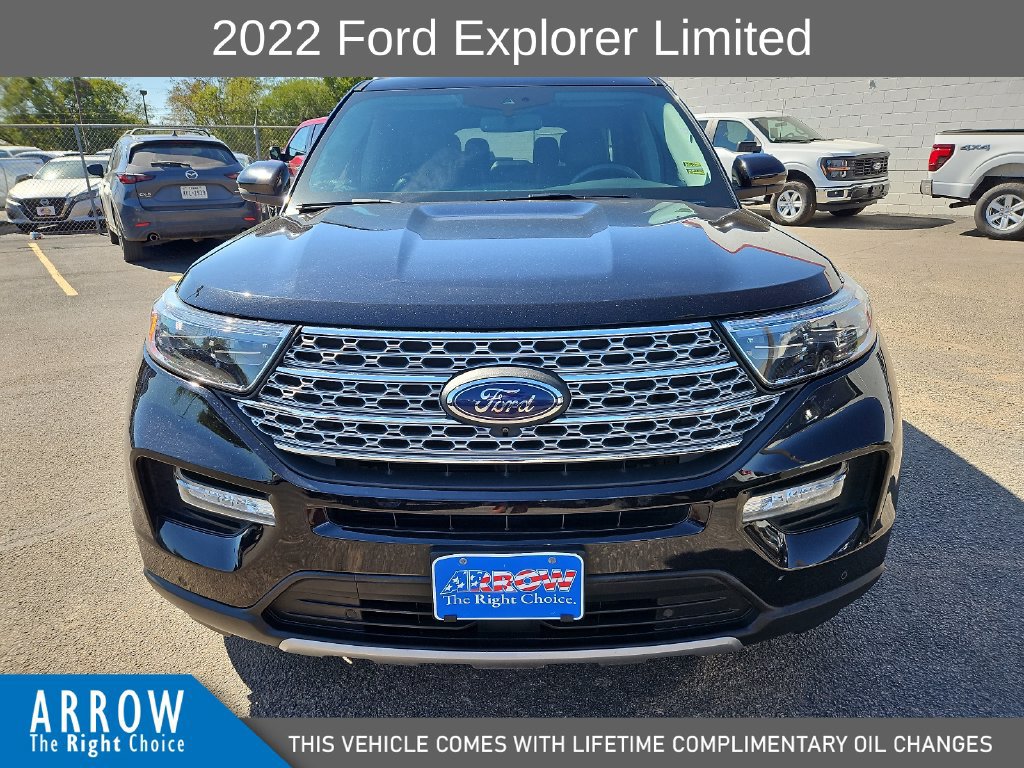 Used 2022 Ford Explorer Limited w/ Equipment Group 301A RWD image 3
