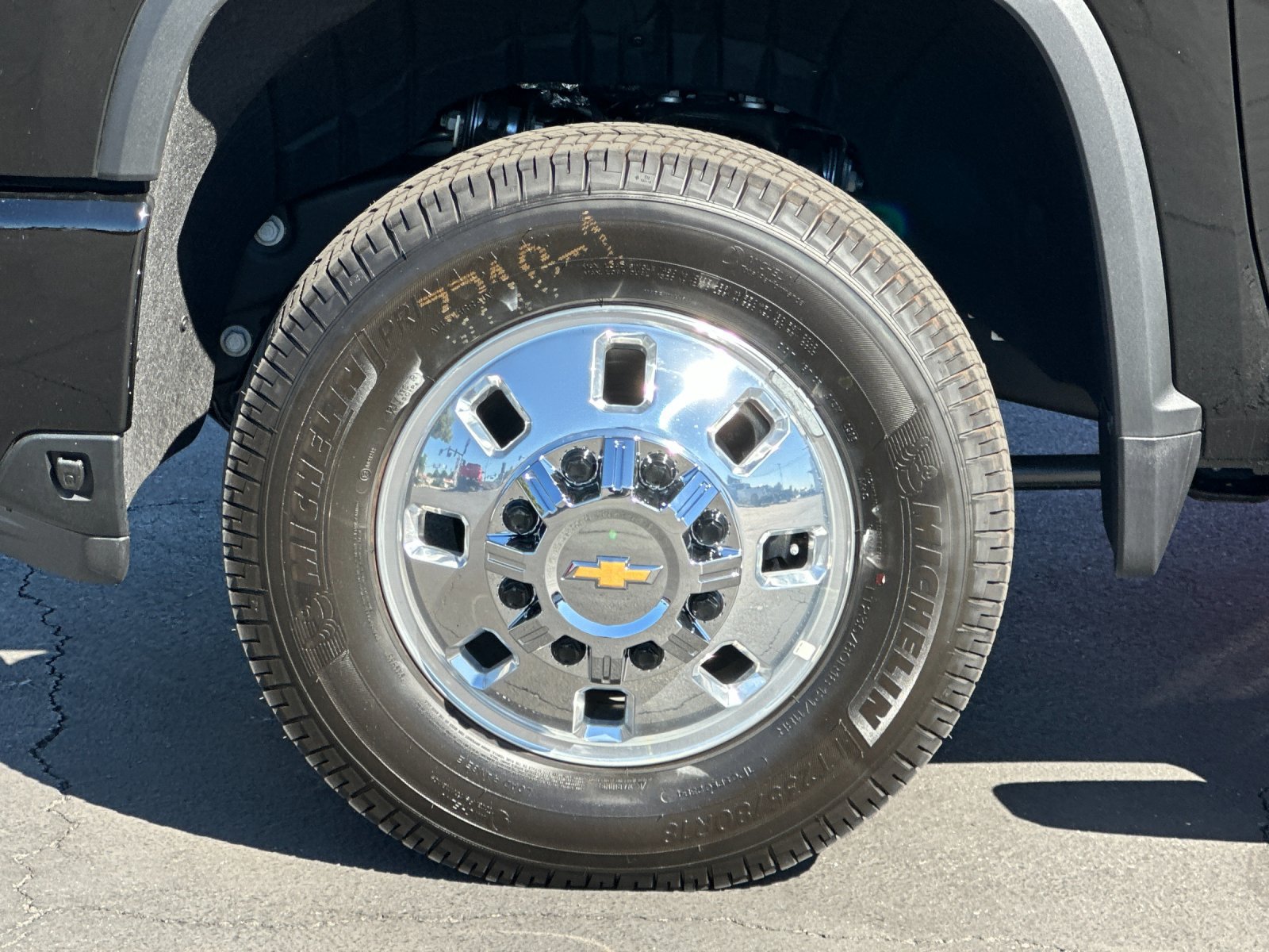New 2026 Chevrolet Silverado 3500 High Country w/ High Country Premium Package AWD/4WD image 26