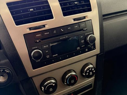Used 2010 Dodge Avenger SXT FWD image 20