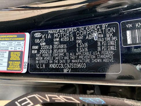 Used 2018 Kia Niro EX FWD image 32