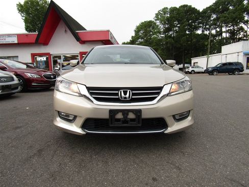 Used 2013 Honda Accord Sport image 3