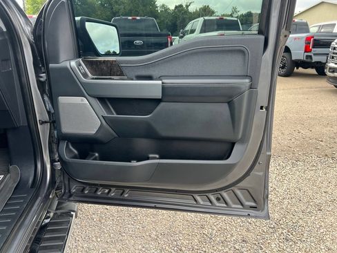 Used 2021 Ford F150 Lariat w/ Equipment Group 502A High AWD/4WD image 21