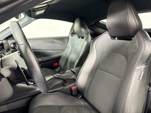 Used 2024 Nissan Z Performance w/ Floor Mat Package RWD image 17