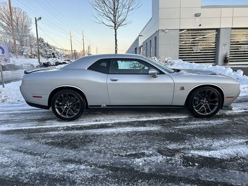 Certified 2023 Dodge Challenger R/T Scat Pack image 9