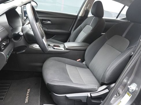 Used 2023 Nissan Sentra SV image 18