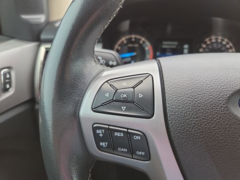 Used 2023 Ford Ranger XLT w/ Equipment Group 301A Mid image 11