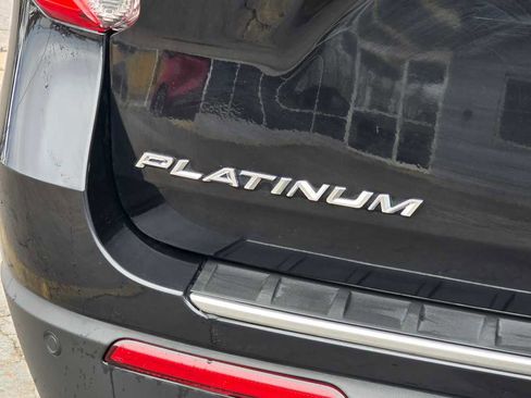 Used 2023 Ford Explorer Platinum w/ Technology Package image 9