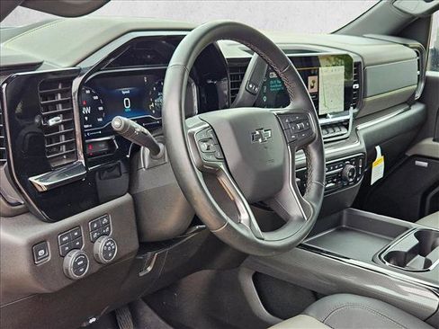 Used 2025 Chevrolet Silverado 2500 ZR2 AWD/4WD image 25