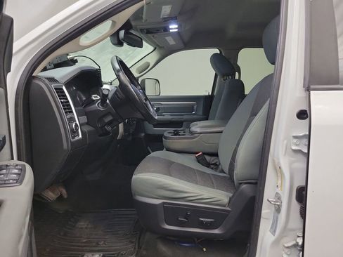 Used 2016 RAM 3500 Big Horn image 4