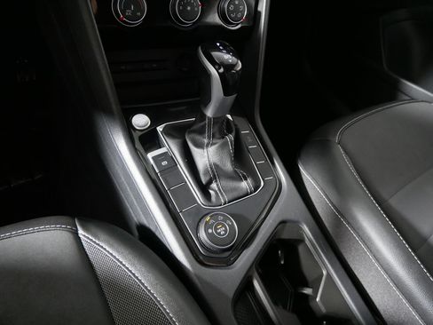 Certified 2023 Volkswagen Taos SE image 24