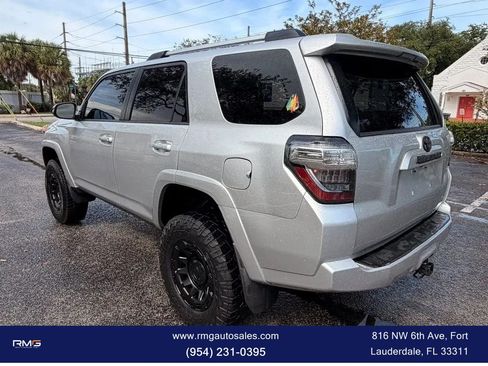 Used 2019 Toyota 4Runner SR5 Premium AWD/4WD image 3