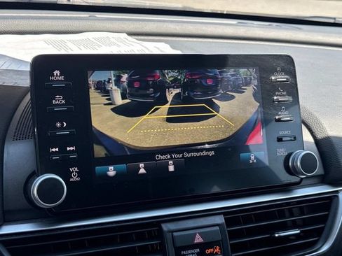 Used 2019 Honda Accord EX image 34