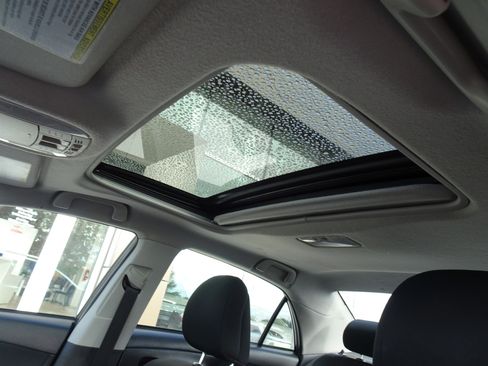 Used 2012 Toyota Corolla S image 10