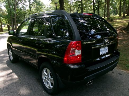 Used 2009 Kia Sportage LX FWD image 7