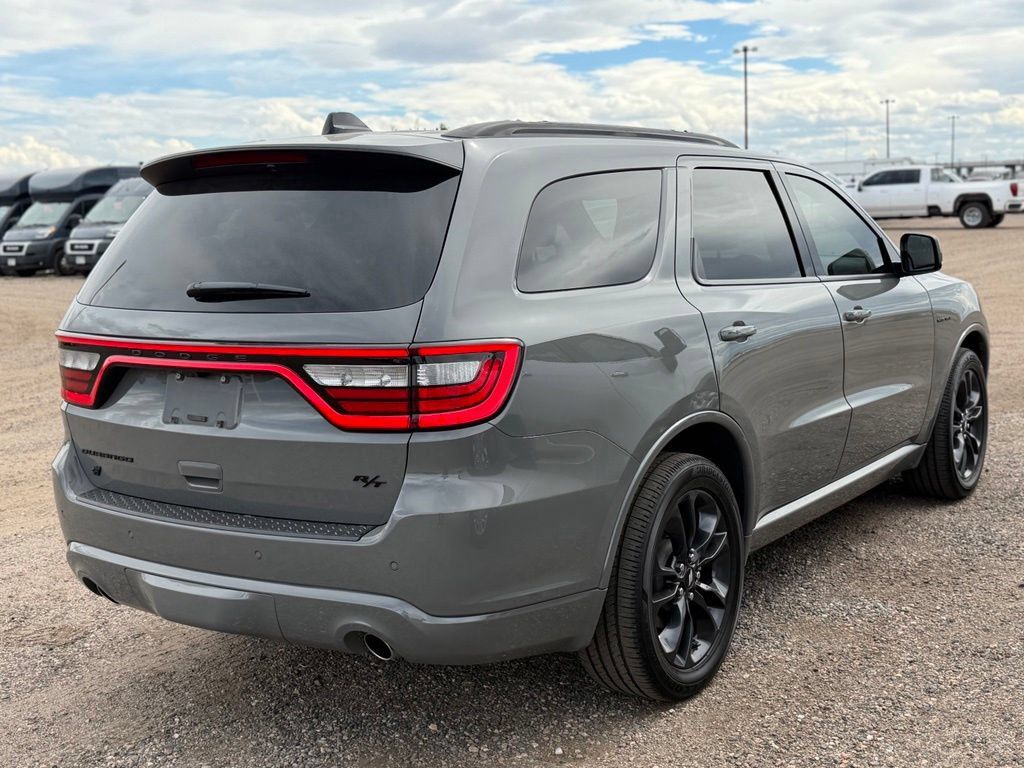 Used 2025 Dodge Durango R/T AWD/4WD image 3