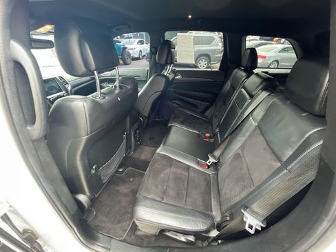 Used 2018 Jeep Grand Cherokee Altitude AWD/4WD image 20