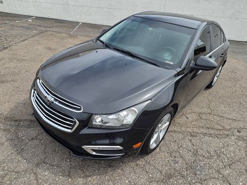 Used 2015 Chevrolet Cruze LT FWD image 8
