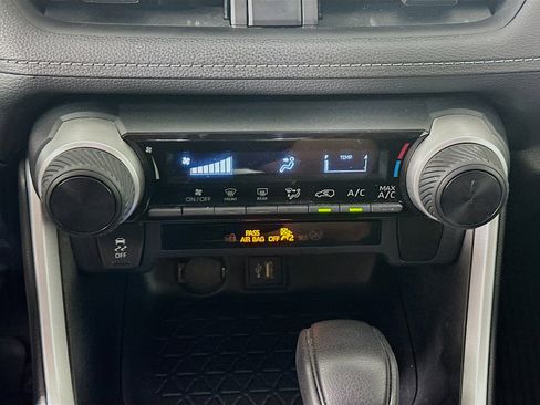 Used 2023 Toyota RAV4 LE FWD image 22