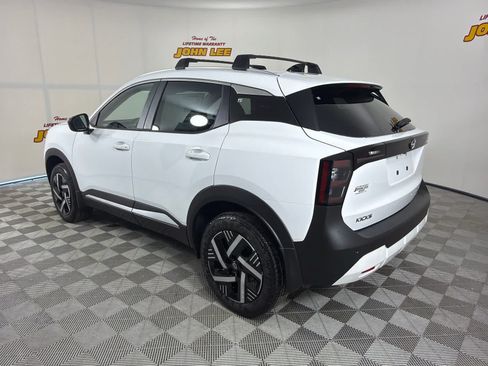 New 2026 Nissan Kicks SV w/ Cold Weather Package FWD image 3