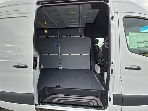 New 2025 Mercedes-Benz Sprinter 2500 image 9
