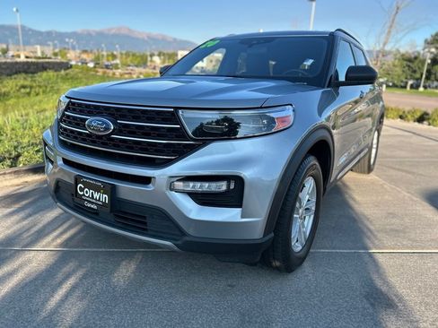 Used 2020 Ford Explorer XLT w/ Equipment Group 202A AWD/4WD image 3