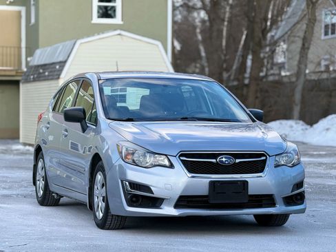 Used 2016 Subaru Impreza 2.0i image 2