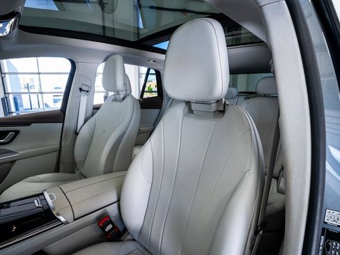 Used 2023 Mercedes-Benz EQE 350+ SUV w/ AMG Line Exterior Package image 40