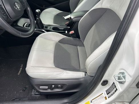 Used 2022 Toyota Corolla XSE image 6