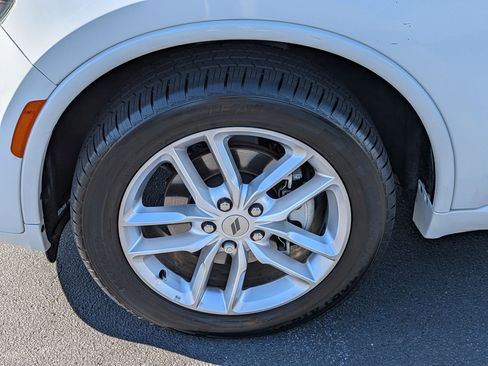 Used 2024 Dodge Durango GT image 9