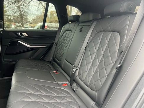 Used 2025 BMW X5 xDrive50e image 12