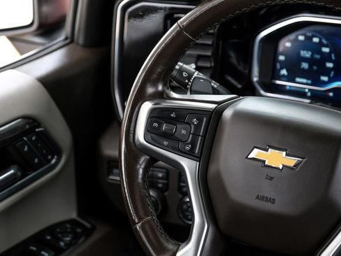 Used 2022 Chevrolet Silverado 1500 LTZ w/ LTZ Premium Package AWD/4WD image 14