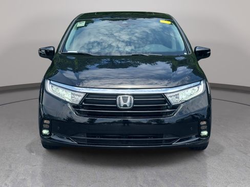 Used 2023 Honda Odyssey Touring image 2