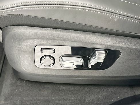 New 2026 BMW X7 M60i image 19