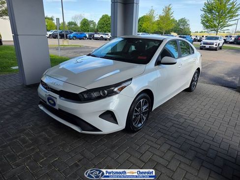 Used 2024 Kia Forte LXS FWD image 1
