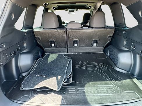 Used 2025 Subaru Forester Premium w/ Convenience Package #1 AWD/4WD image 31