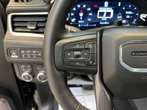 Used 2024 GMC Yukon Denali Ultimate image 21