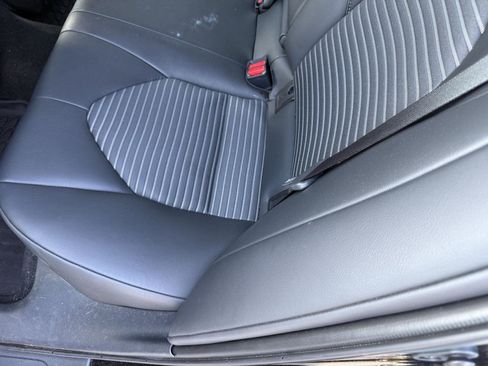 Used 2023 Toyota Camry SE w/ Cold Weather Package FWD image 10