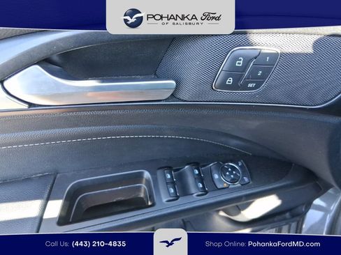 Used 2019 Ford Fusion Titanium AWD/4WD image 8