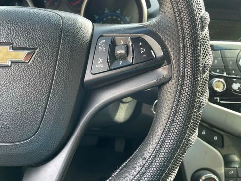 Used 2012 Chevrolet Cruze LS w/ Connectivity Package FWD image 19