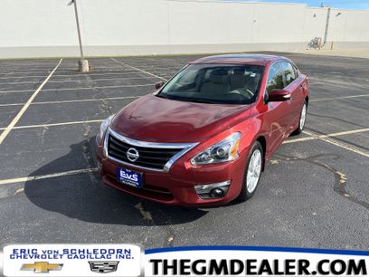 Used 2013 Nissan Altima 2.5 SL w/ Technology Pkg