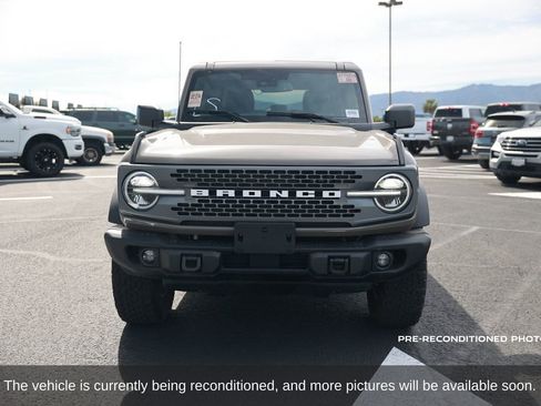 Used 2025 Ford Bronco Badlands image 9