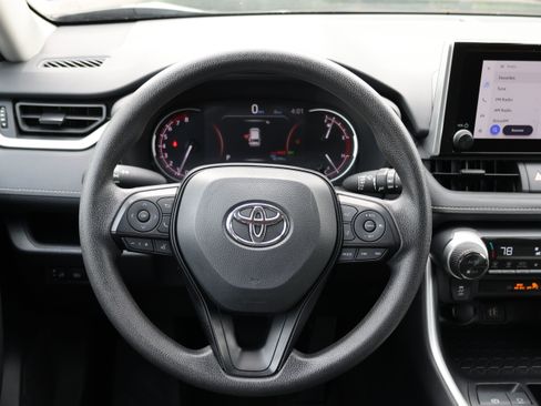 Certified 2025 Toyota RAV4 XLE FWD image 24