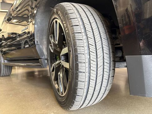 Used 2019 Chevrolet Tahoe Premier image 25