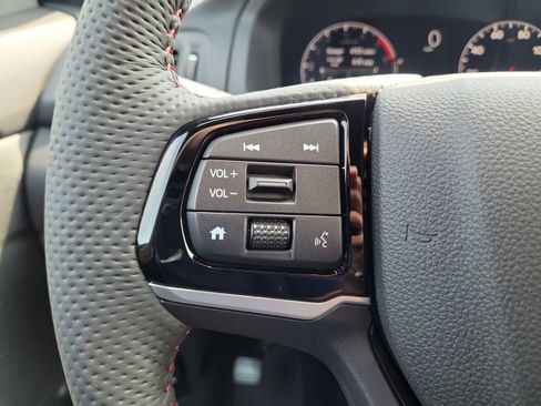 Certified 2026 Honda Ridgeline Black Edition image 30