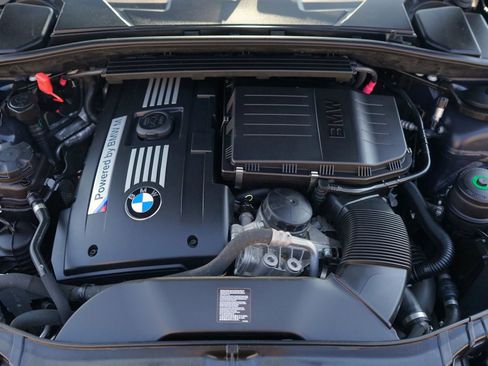 Used 2011 BMW 1 Series M image 40