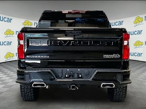 Used 2026 Chevrolet Silverado 1500 High Country w/ Technology Package AWD/4WD image 5