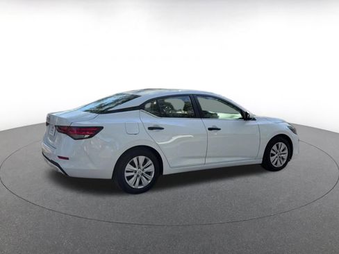 Used 2025 Nissan Sentra S image 15